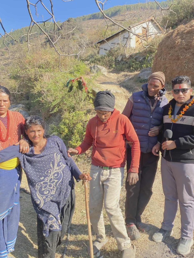 स्वामीकार्तिक ३ जुकोटका धनराज शाहीको परिवार पीडादायी जीवन बिताउदैः छोरा र छोरी ७ बर्षदेखि थलामा ।।