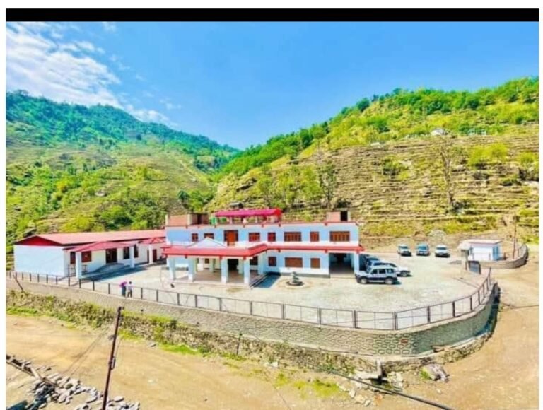 रसुवा बाढी प्रभावितका लागि त्रिवेणी नगरपालिकाद्वारा २२ लाखभन्दा बढी सहयोग